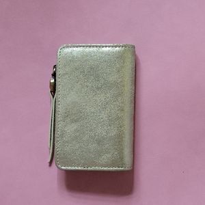 NWOT HOBO Dart Calfskin Leather Wallet